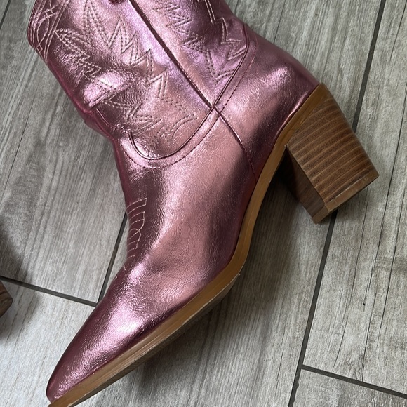 Billini Pink Metallic Western Boots - Picture 8 of 12
